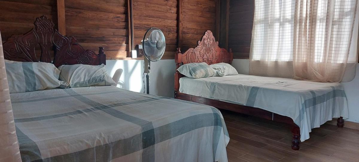 Posada Tzeltal Arroyo Agua Azul Luaran gambar
